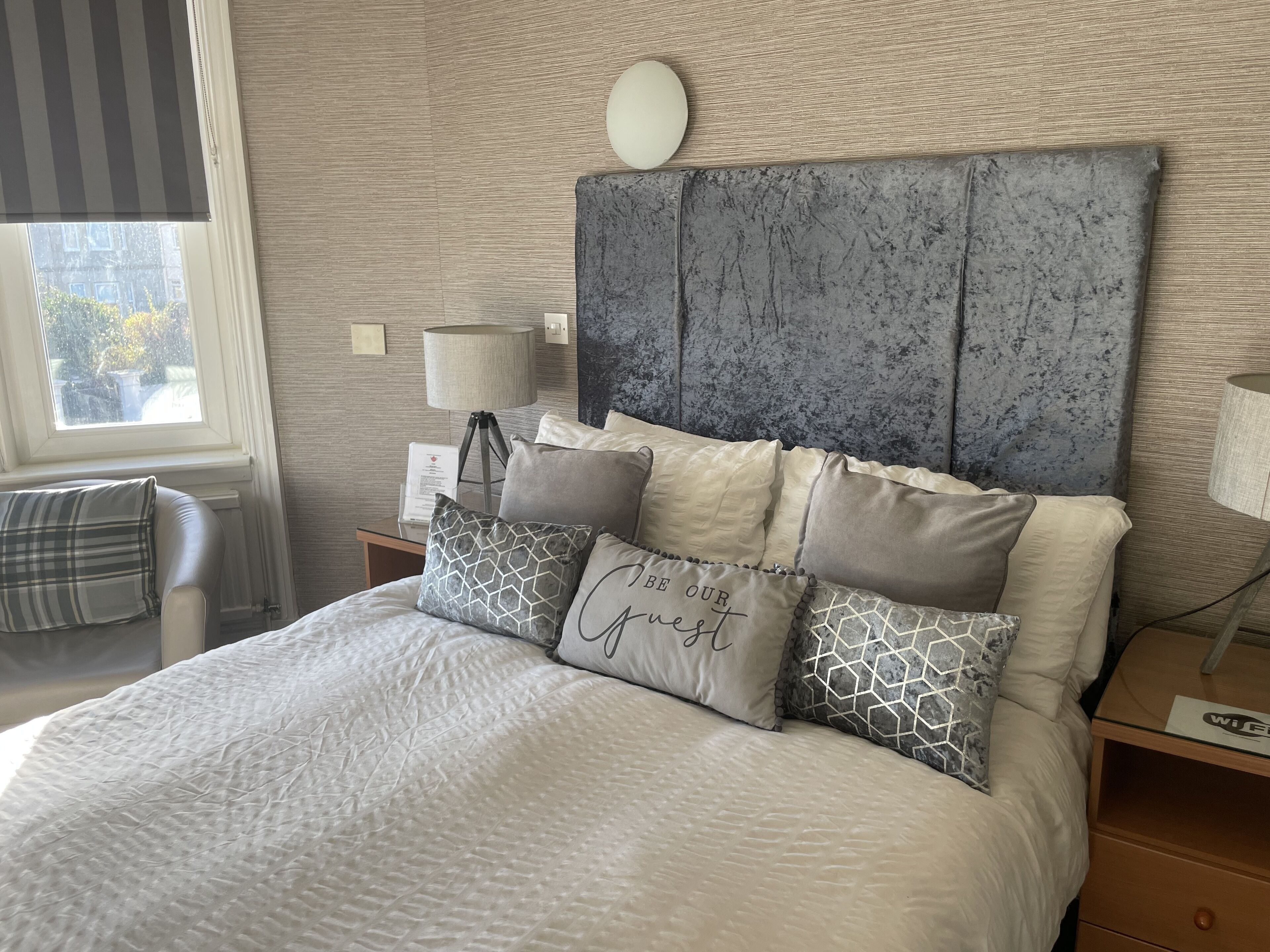 Family Room | Hypo-allergenic bedding, free cots/infant beds, free WiFi, bed sheets