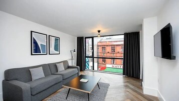 Apartment, 2 Bedrooms | Premium bedding, pillow-top beds, desk, blackout curtains