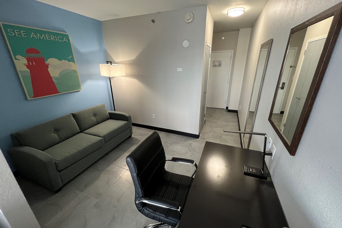 deluxe room, 2 double beds, non smoking | desk, free cots/infant beds