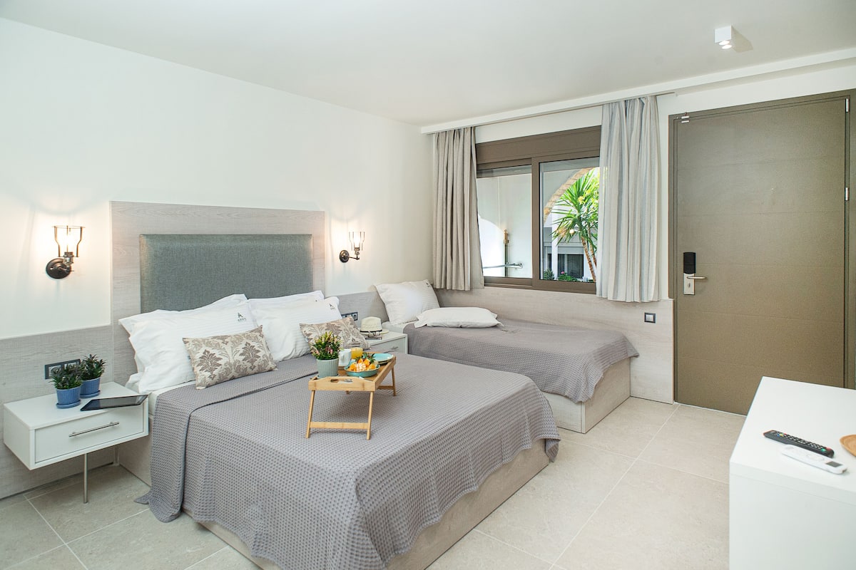 Suite Deluxe (Junior) | 1 habitación, sábanas de algodón egipcio y ropa de cama de alta calidad