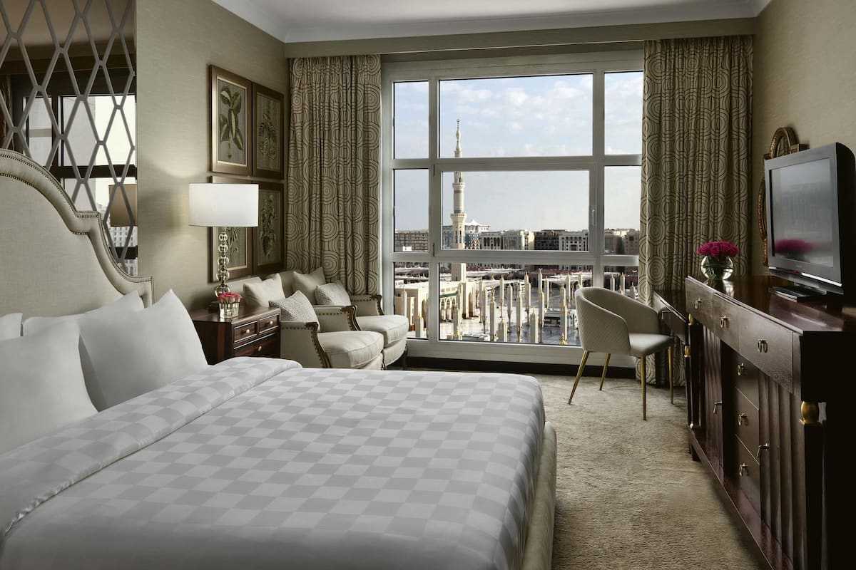 Executive Suite, 2 Bedrooms | 1 bedroom, premium bedding, minibar, in-room safe