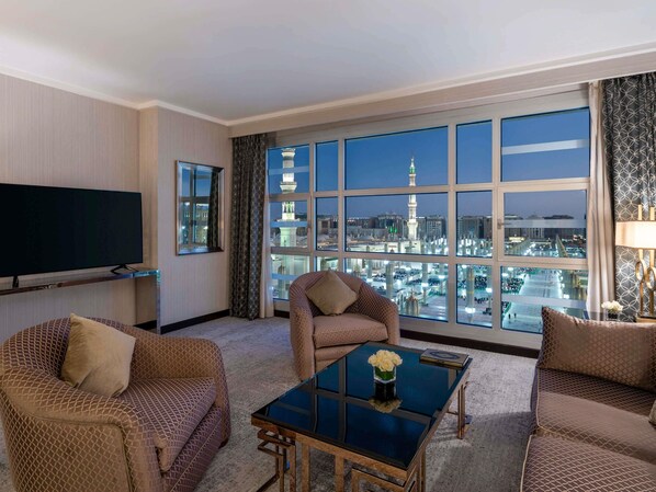 Suite ejecutiva, 2 habitaciones | Ropa de cama de alta calidad y minibar 