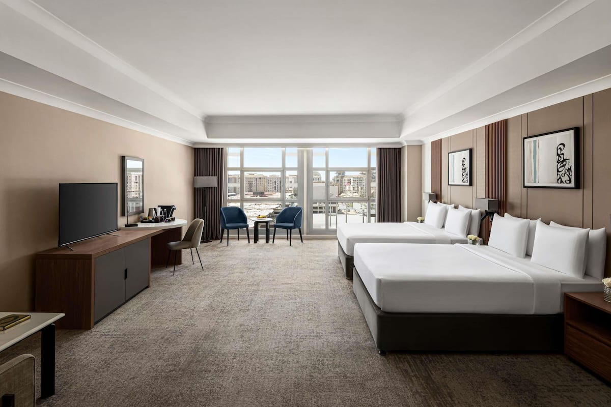 Studio, 2 giường cỡ queen (Haram View) | Bộ đồ giường cao cấp, minibar, két bảo mật tại phòng, bàn