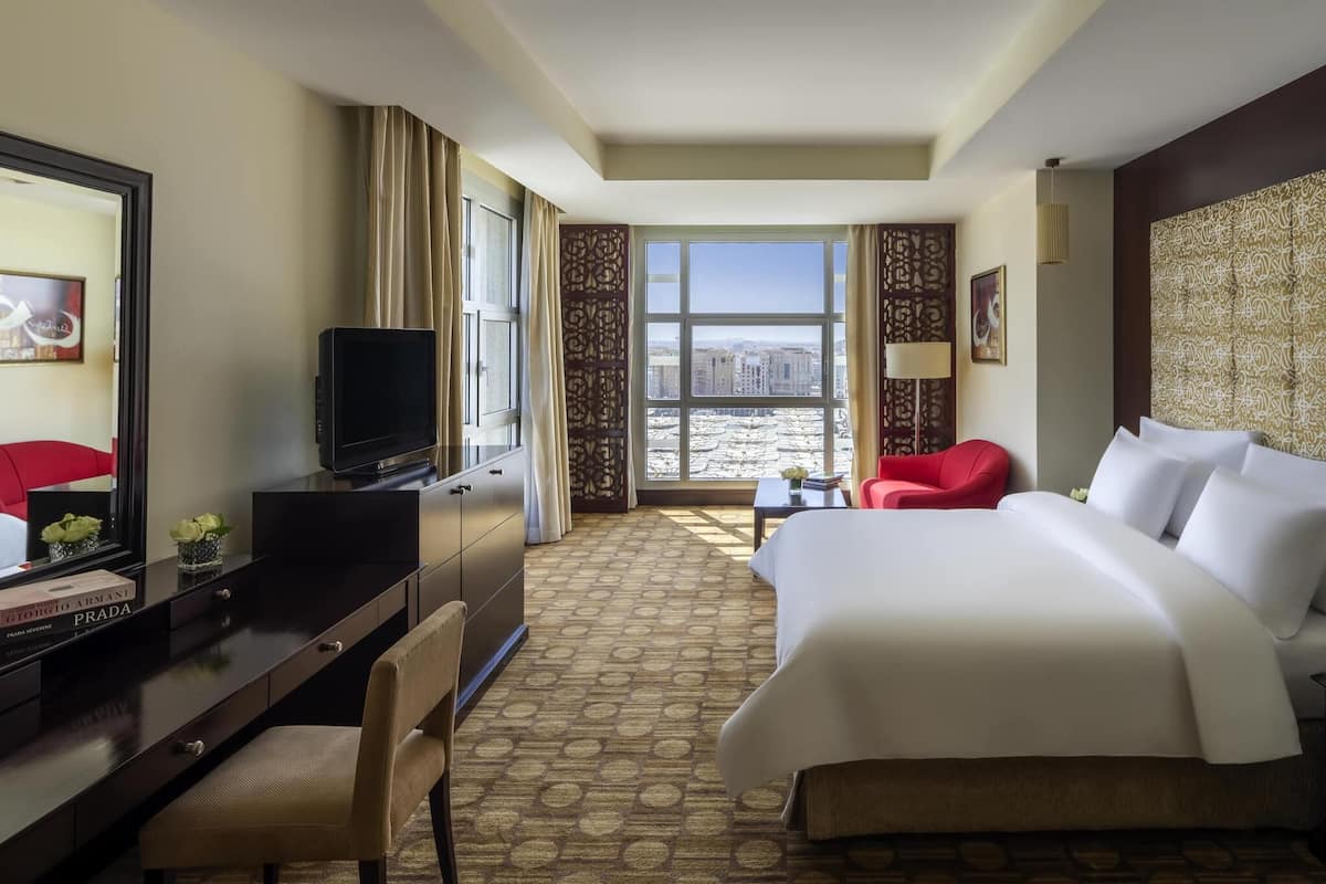 Royal suite, 4 slaapkamers | Luxe beddengoed, een minibar, een kluis op de kamer