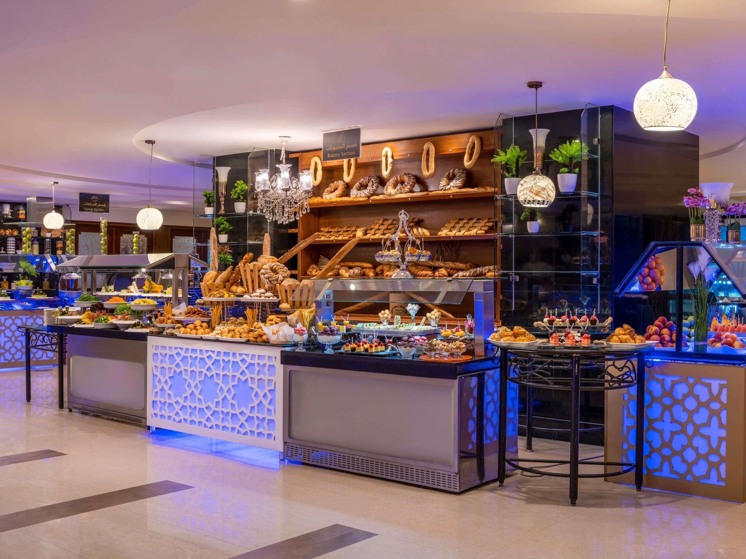 4 restaurantes: opção de café da manhã, almoço e jantar