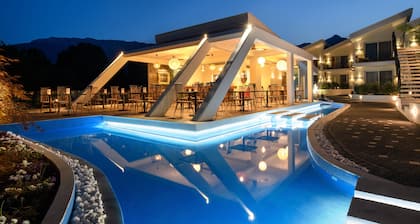 Alexandra Golden Boutique Hotel