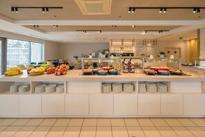 Daily buffet breakfast for a fee - Expo Tower Hotel by Mellow Mood Hotels (Budapest)