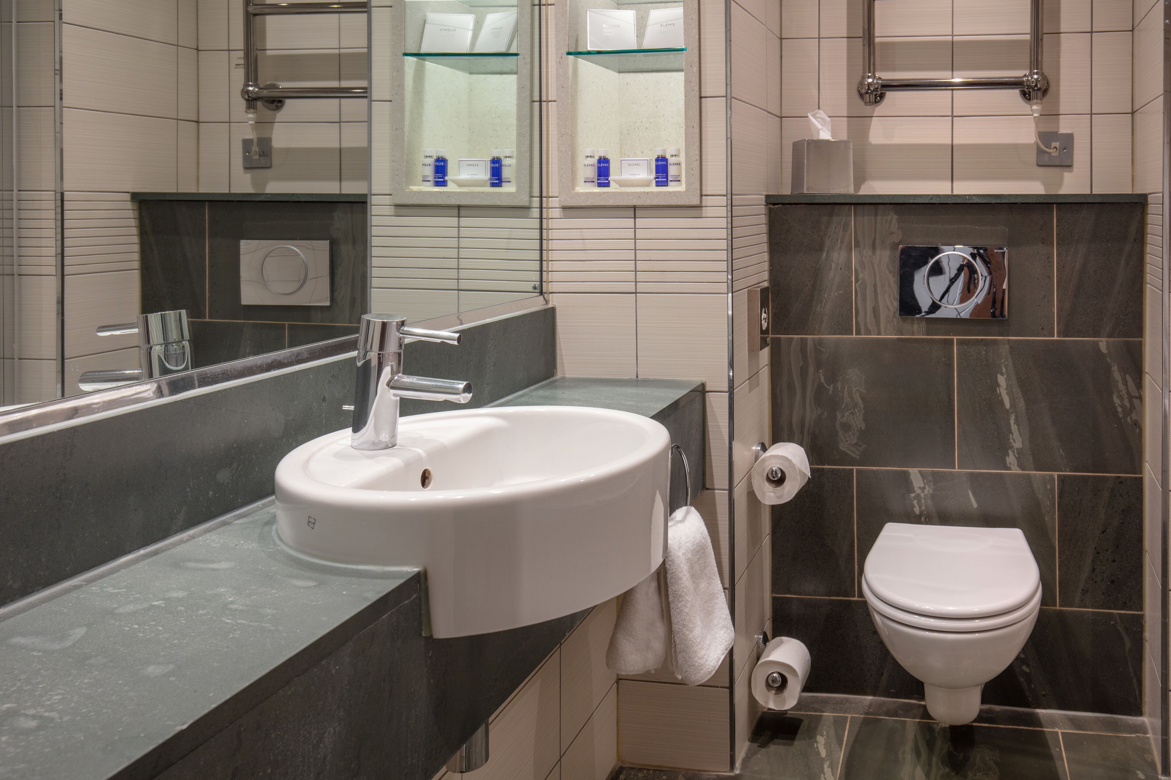 Photo - Norton Park Hotel, Spa & Manor House - Winchester