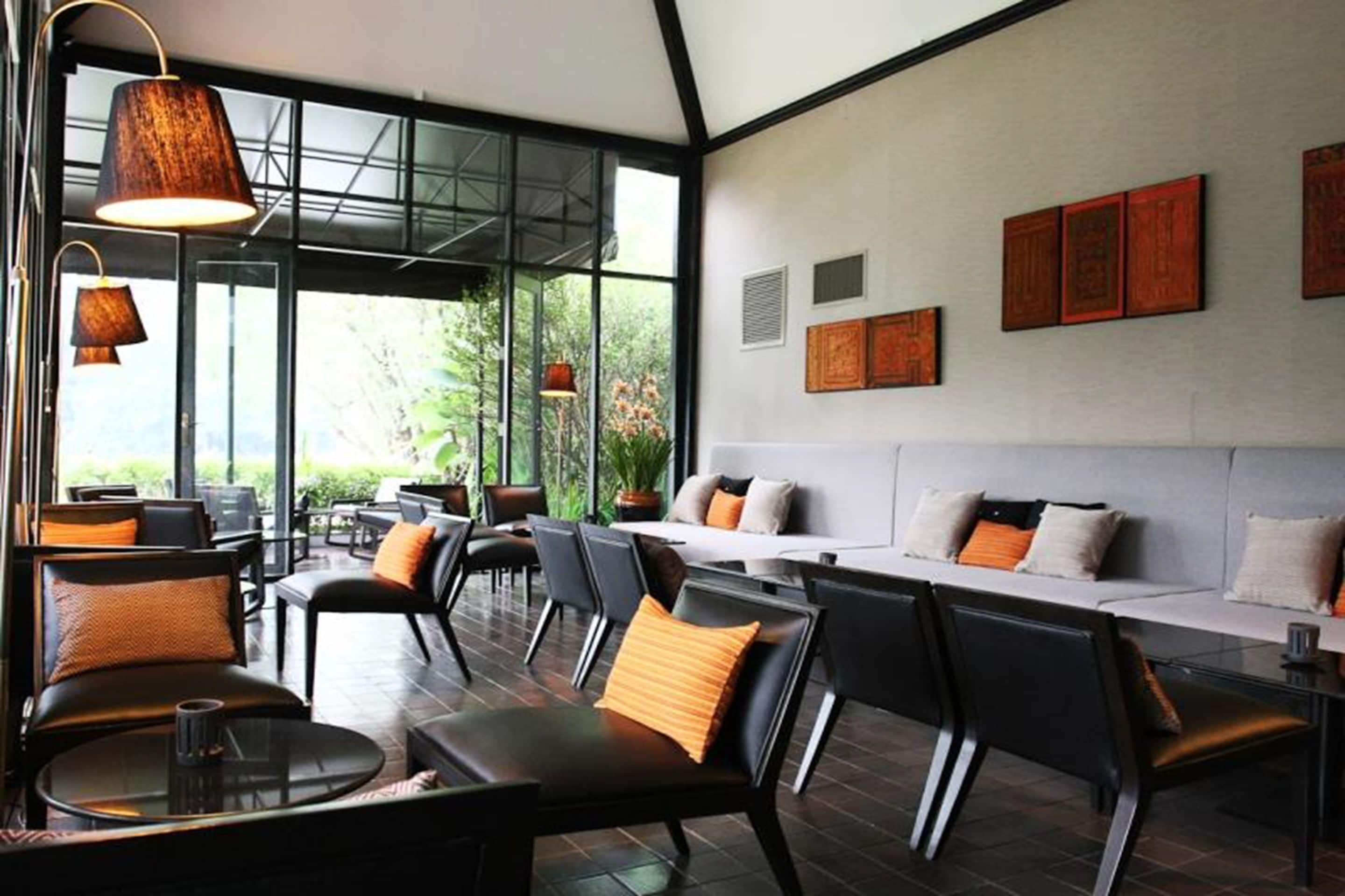 Breakfast, lunch and dinner served