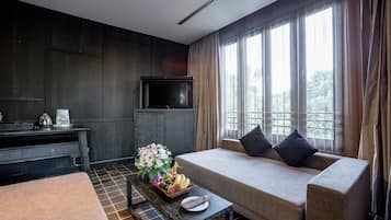 32–tuumainen LCD-televisio, jossa kaapelikanavat