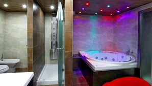 华丽客房 | 浴室 | 免费洗浴用品、毛巾