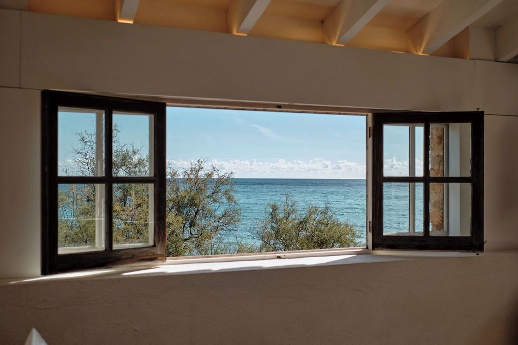 Superior Suite, Ocean View (with Chill Out) | Minibar, in-room safe, laptop workspace, WiFi (free)