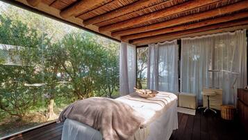 Turkkilainen sauna, vartalohoitoja, syväkudoshierontaa, urheiluhierontaa