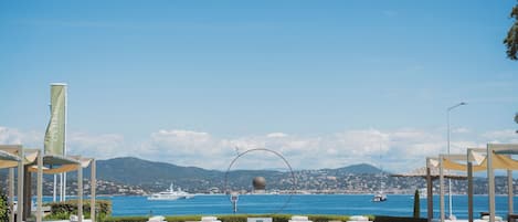 3 outdoor pools, open 9:00 AM to 8:00 PM, pool umbrellas, sun loungers