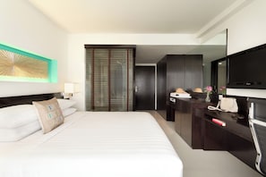 Deluxe Room, 1 Queen Bed