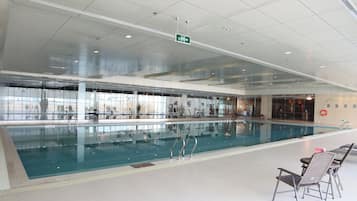 Indendørs pool