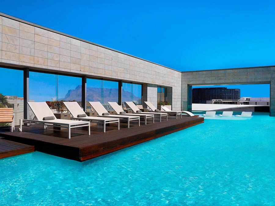 Outdoor pool, sun loungers