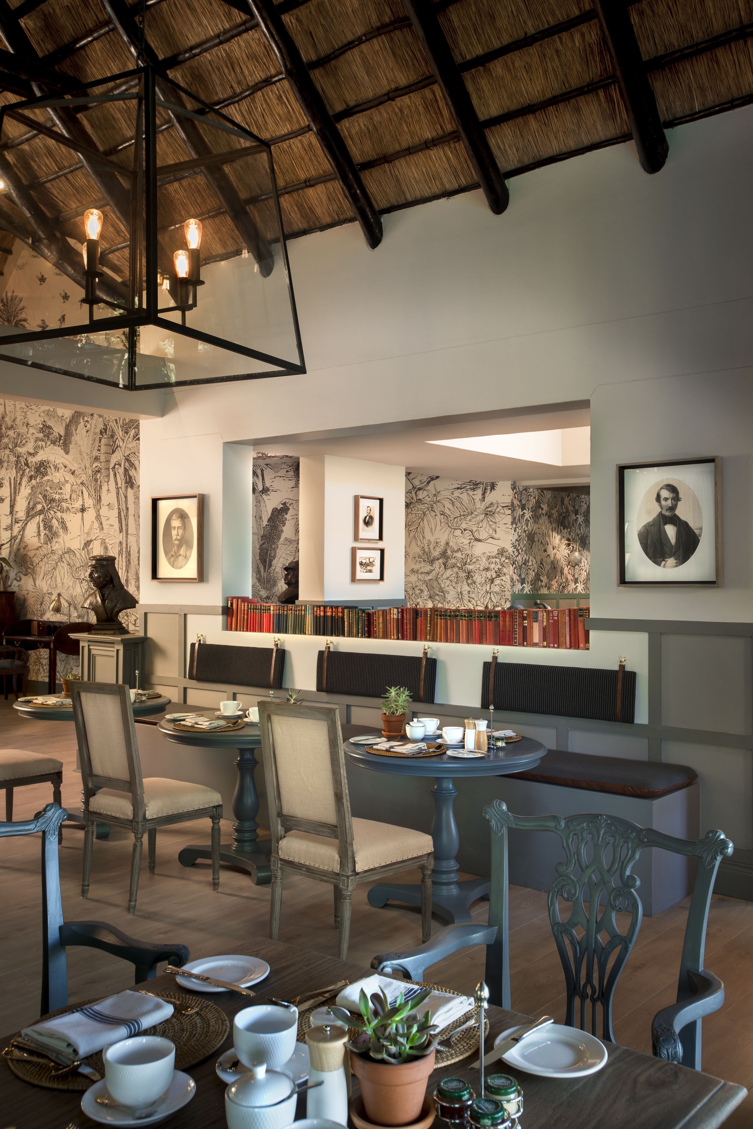 breakfast, lunch, dinner served; pool views