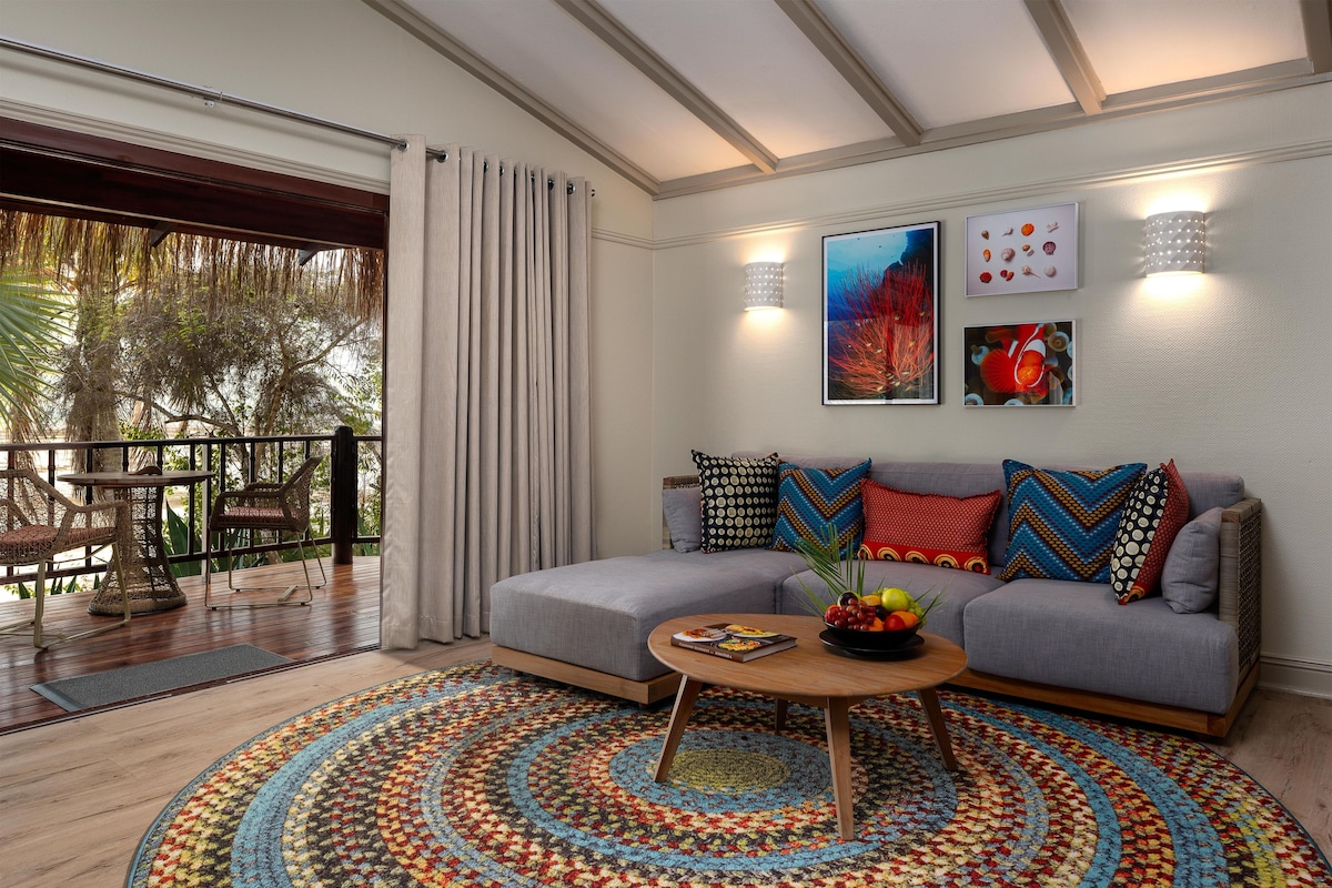Beach Pool Villa | Premium bedding, down duvets, free minibar, in-room safe