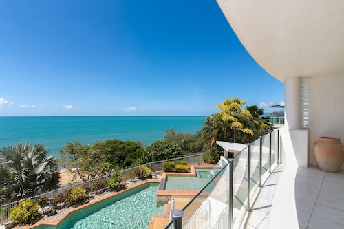 Bellevue At Trinity Beach