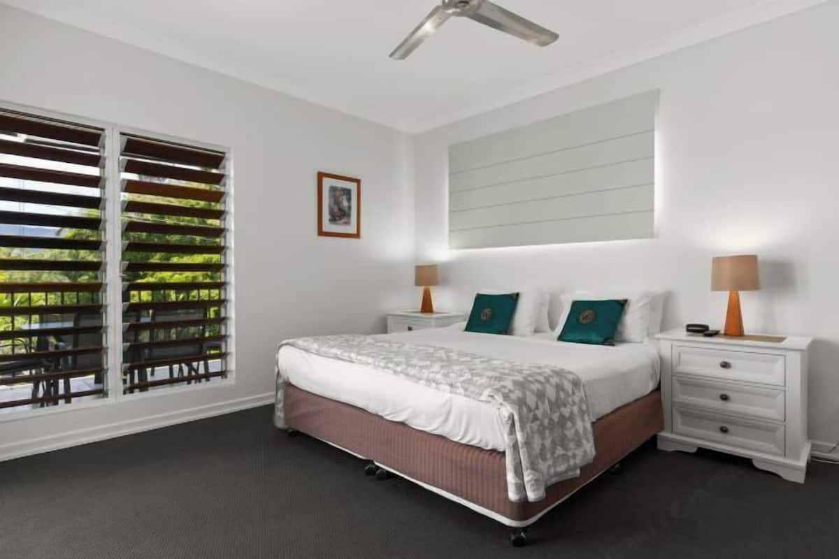 Pillowtop beds, in-room safe, individually furnished, laptop workspace