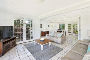 Maison mitoyenne, 3 chambres | Décoration personnalisée, ameublement personnalisé