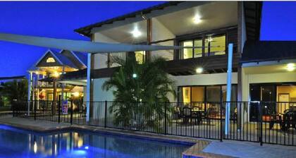 Edge on Beaches Agnes Waters 1770