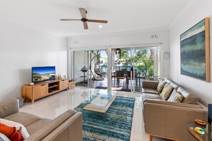 Apartment, 2 Schlafzimmer | Wohnbereich