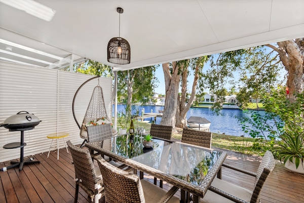 2 Bedroom Waterfront | Terrace/patio