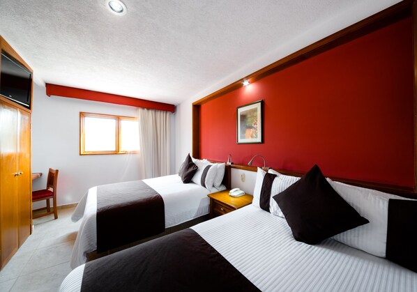 In-room safe, desk, iron/ironing board, free WiFi