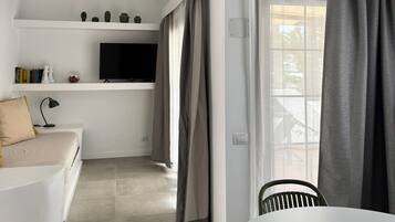 Apartament | Sala d'estar | Televisor de pantalla plana