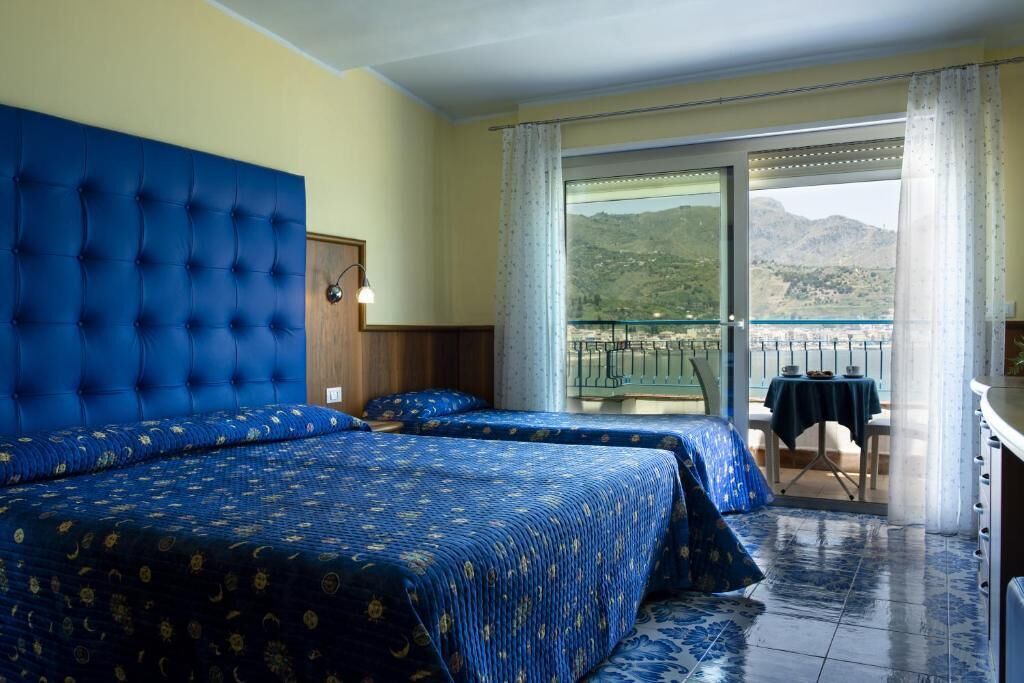 Lits bébé (en supplément)