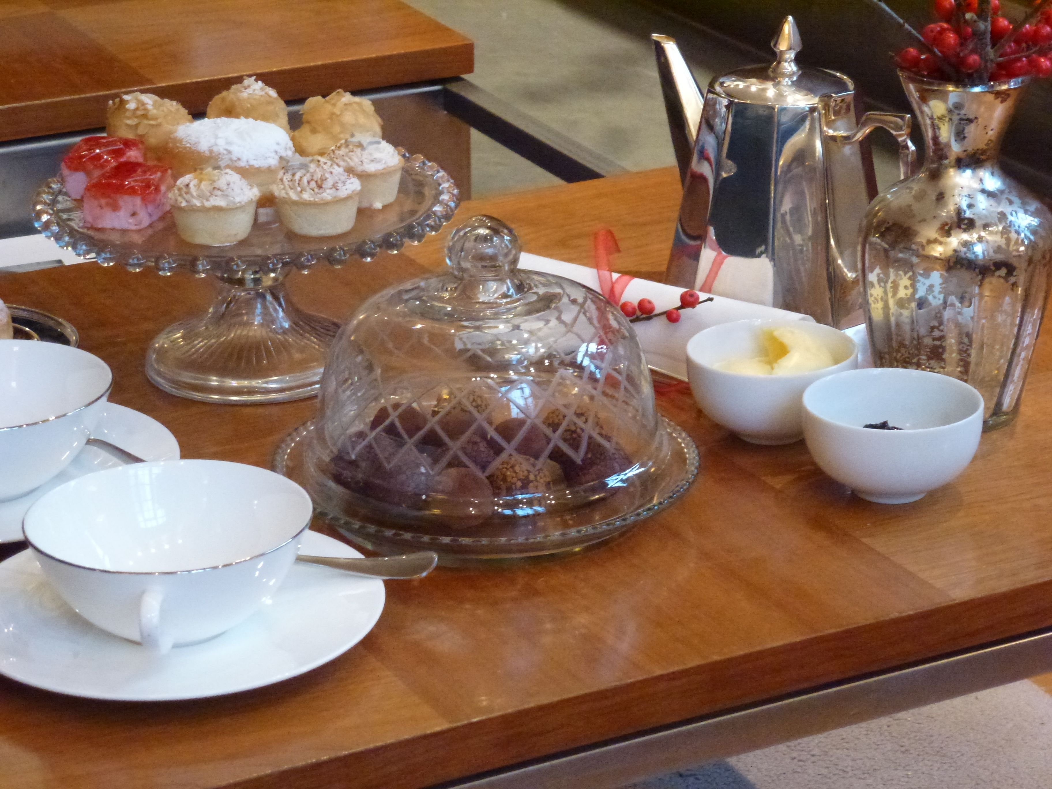 daily buffet breakfast (eur 12 per person)