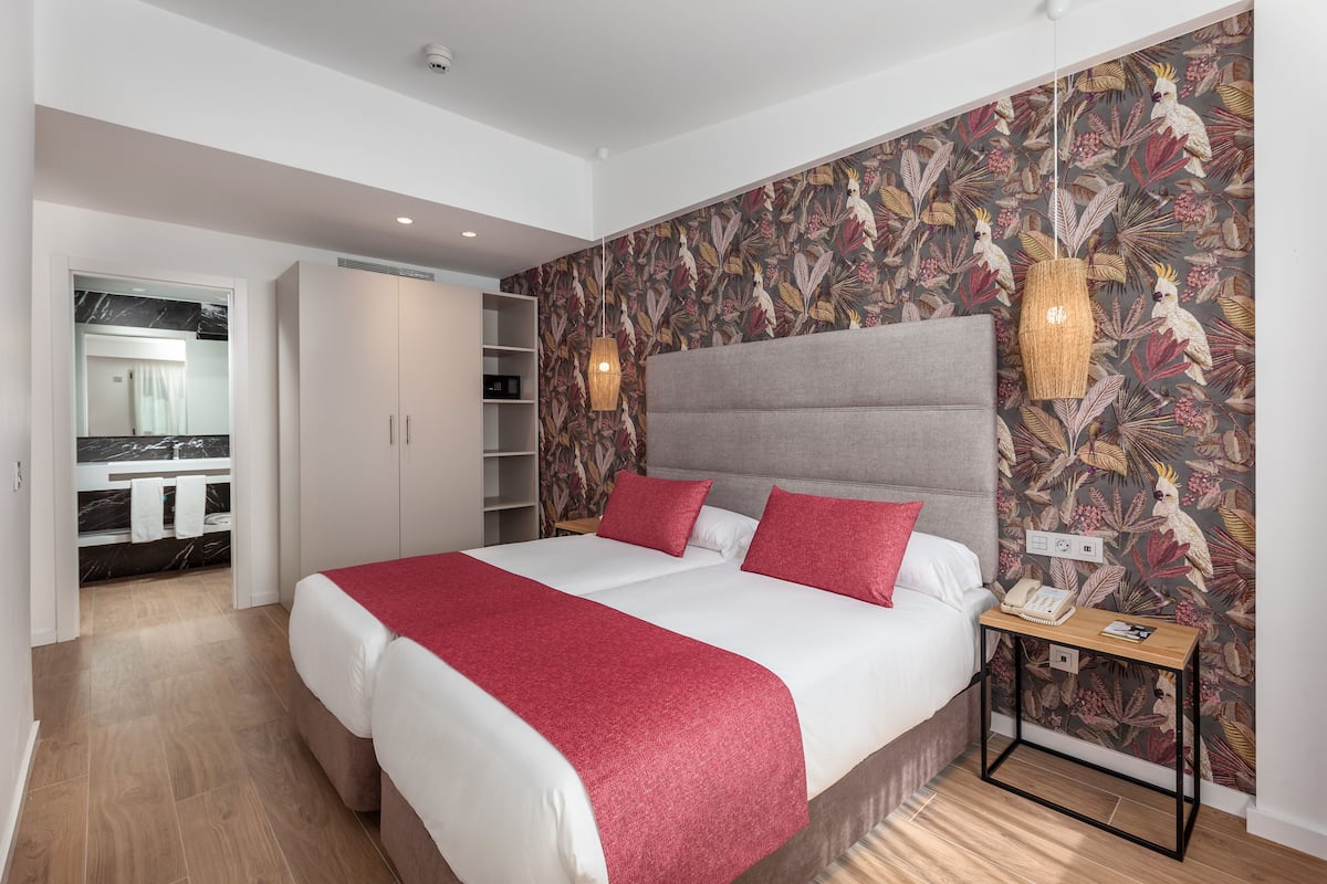 Suite, Terrace (Adults Only +18) | 1 bedroom, minibar, in-room safe, desk