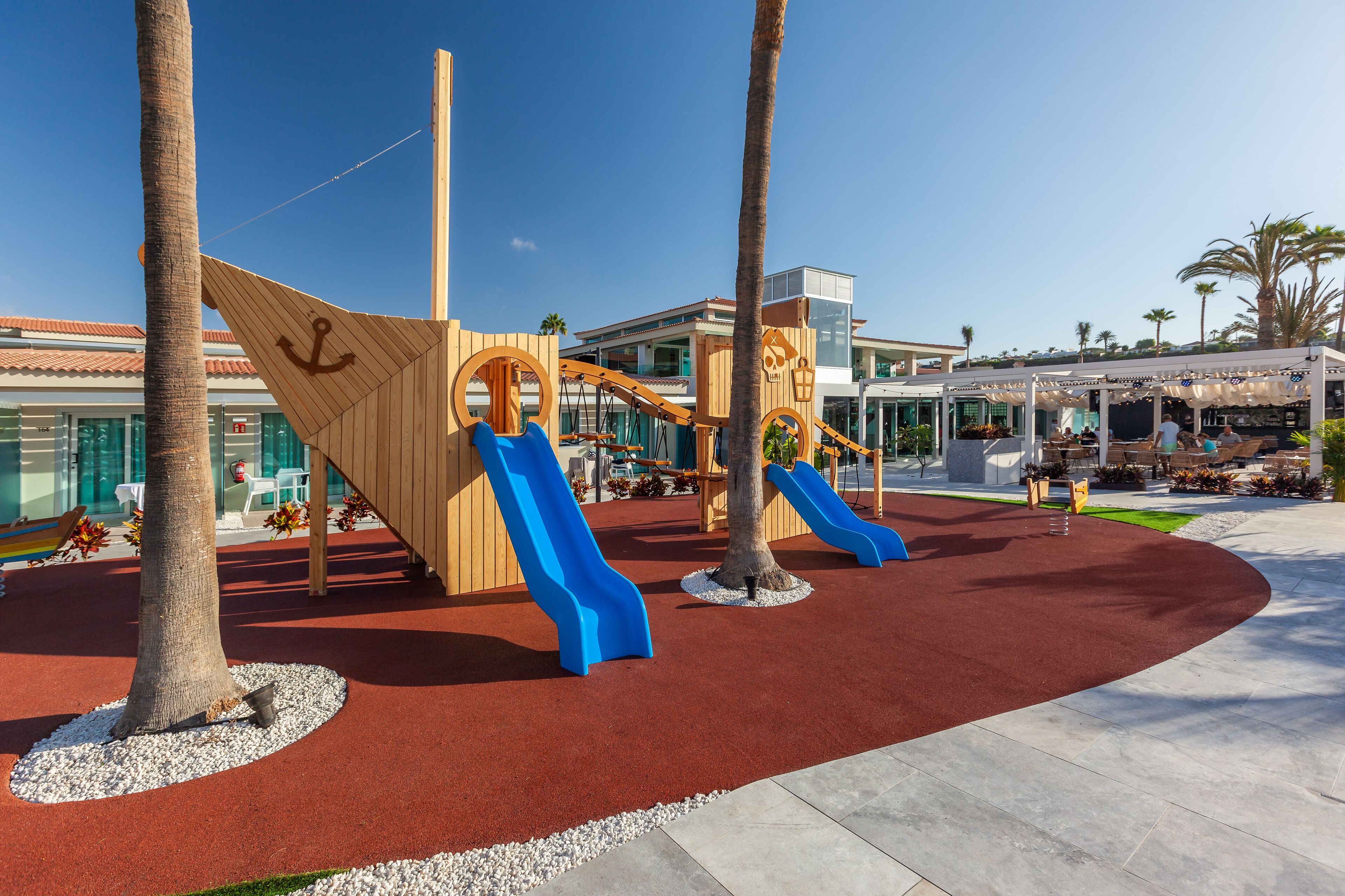 children’s play area – outdoor
