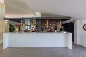 Bar (in der Unterkunft)