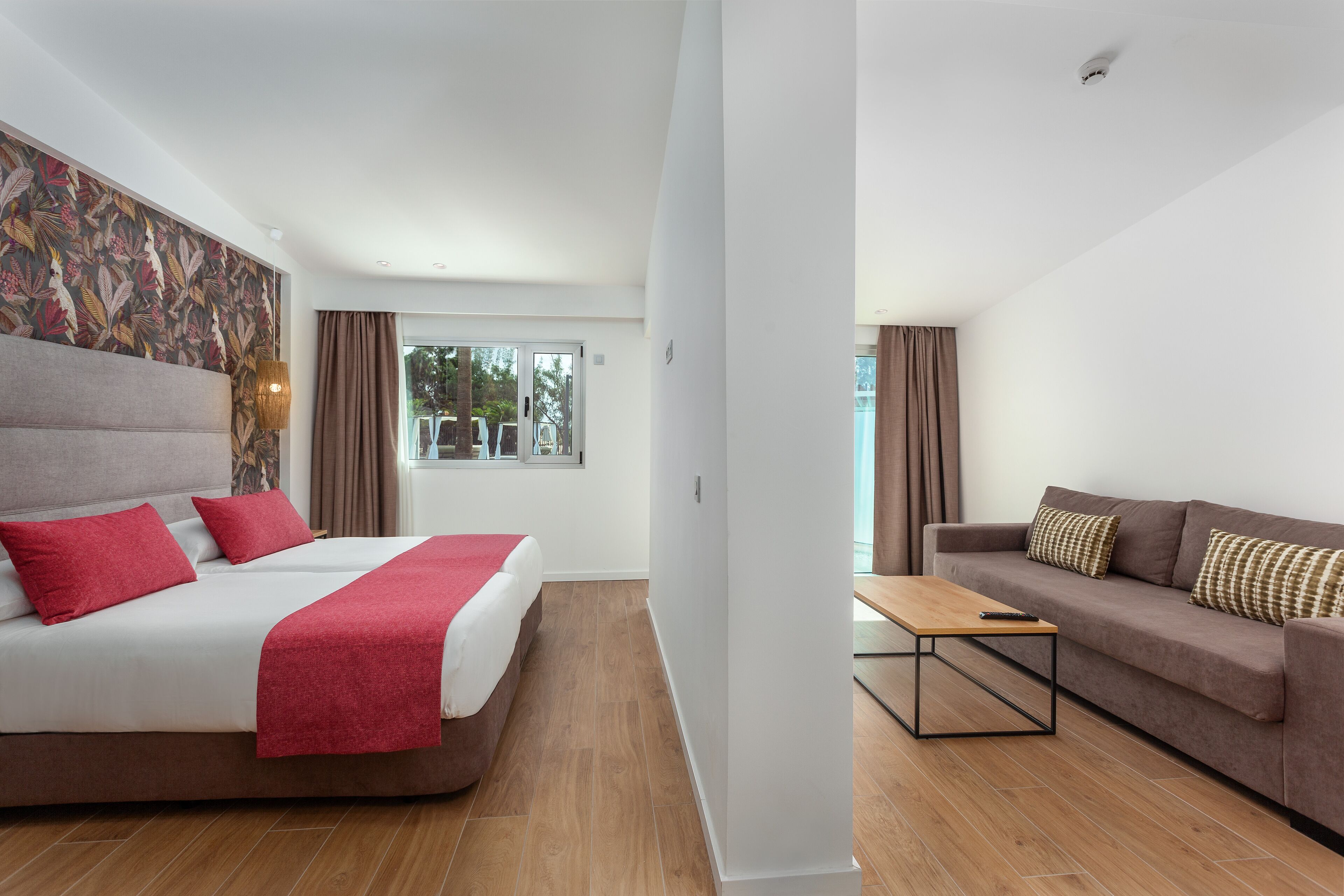 suite, terrace (adults only +18) | 1 bedroom, minibar, in-room safe, desk