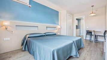 Blendingsgardiner, strykejern/-brett, wi-fi (inkludert) og sengetøy