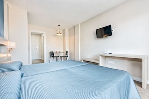 1 bedroom, blackout drapes, iron/ironing board, free WiFi