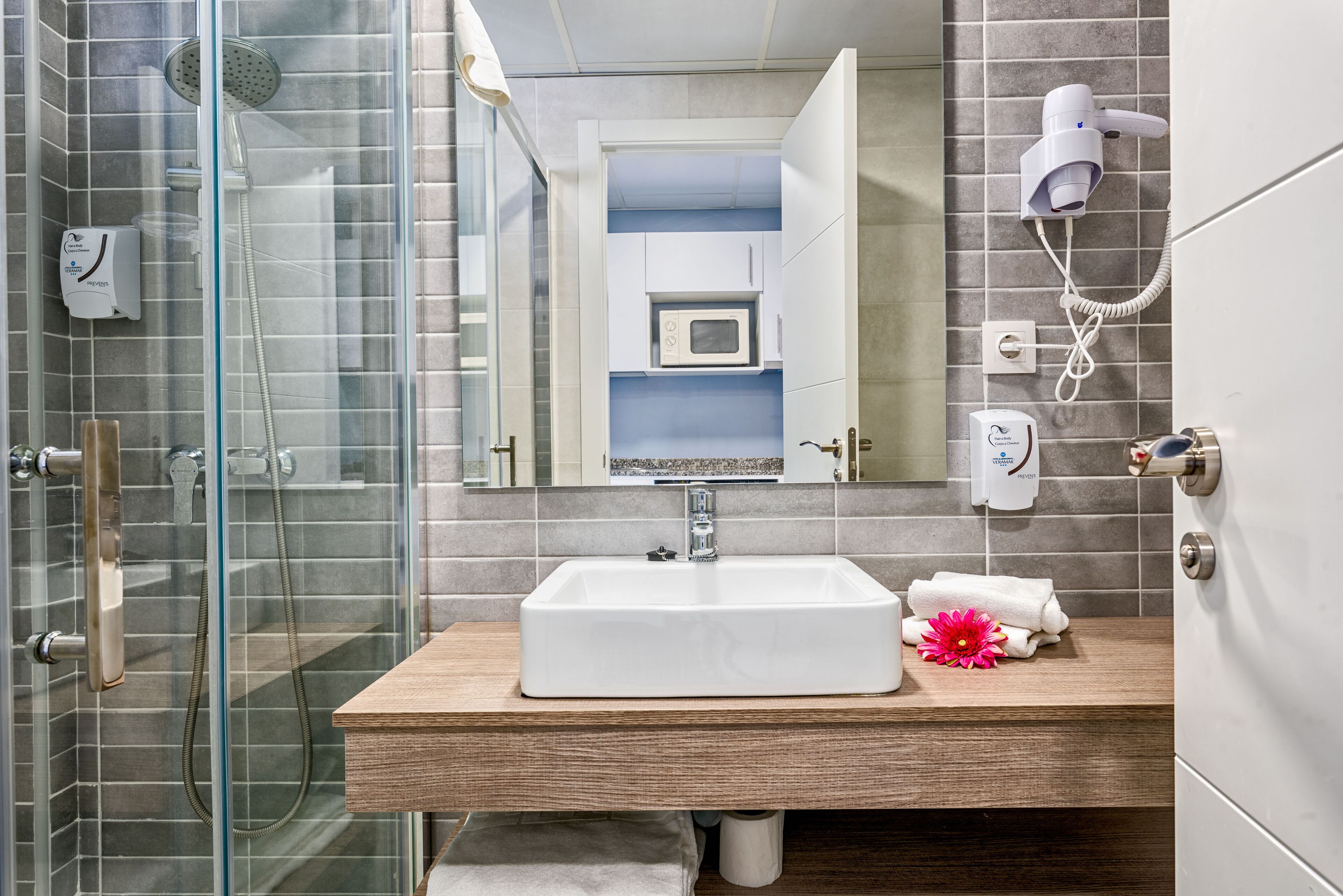 Photo - Veramar Aparthotel