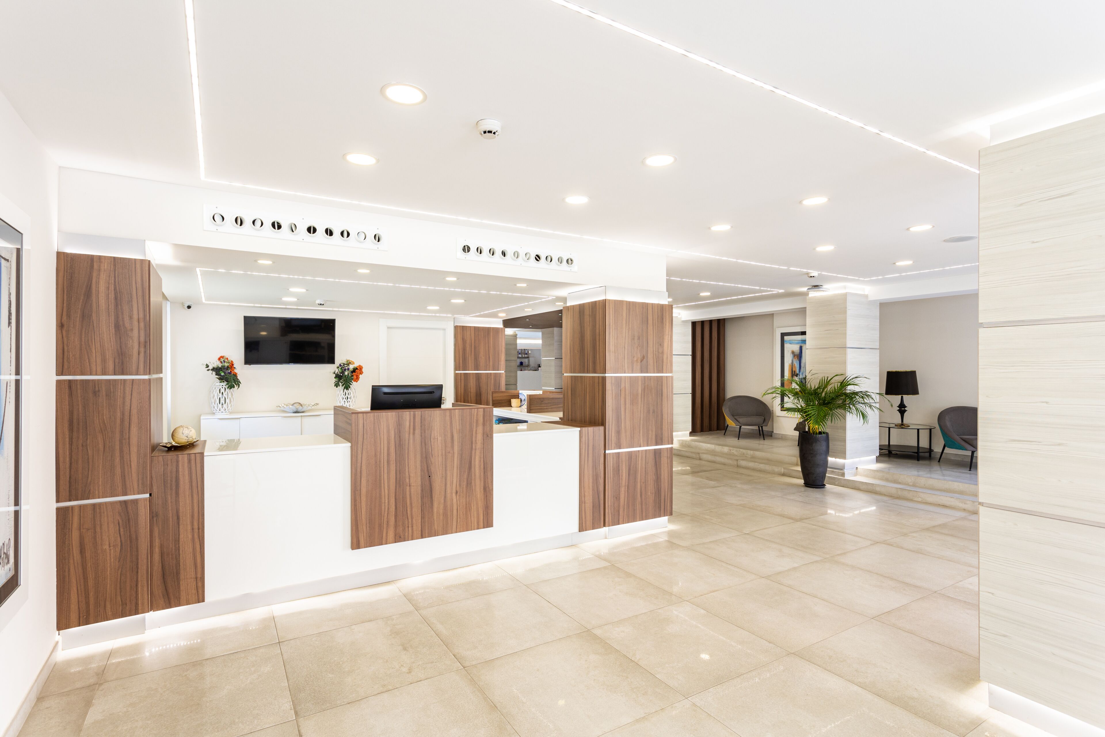 Photo - Veramar Aparthotel