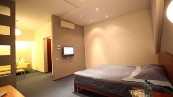 Allergiatestatut vuodevaatteet, memory foam -patjalliset sängyt