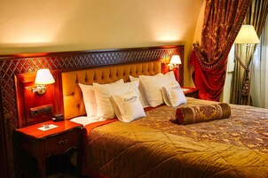 Superior Double Room | In-room safe, desk, laptop workspace, soundproofing