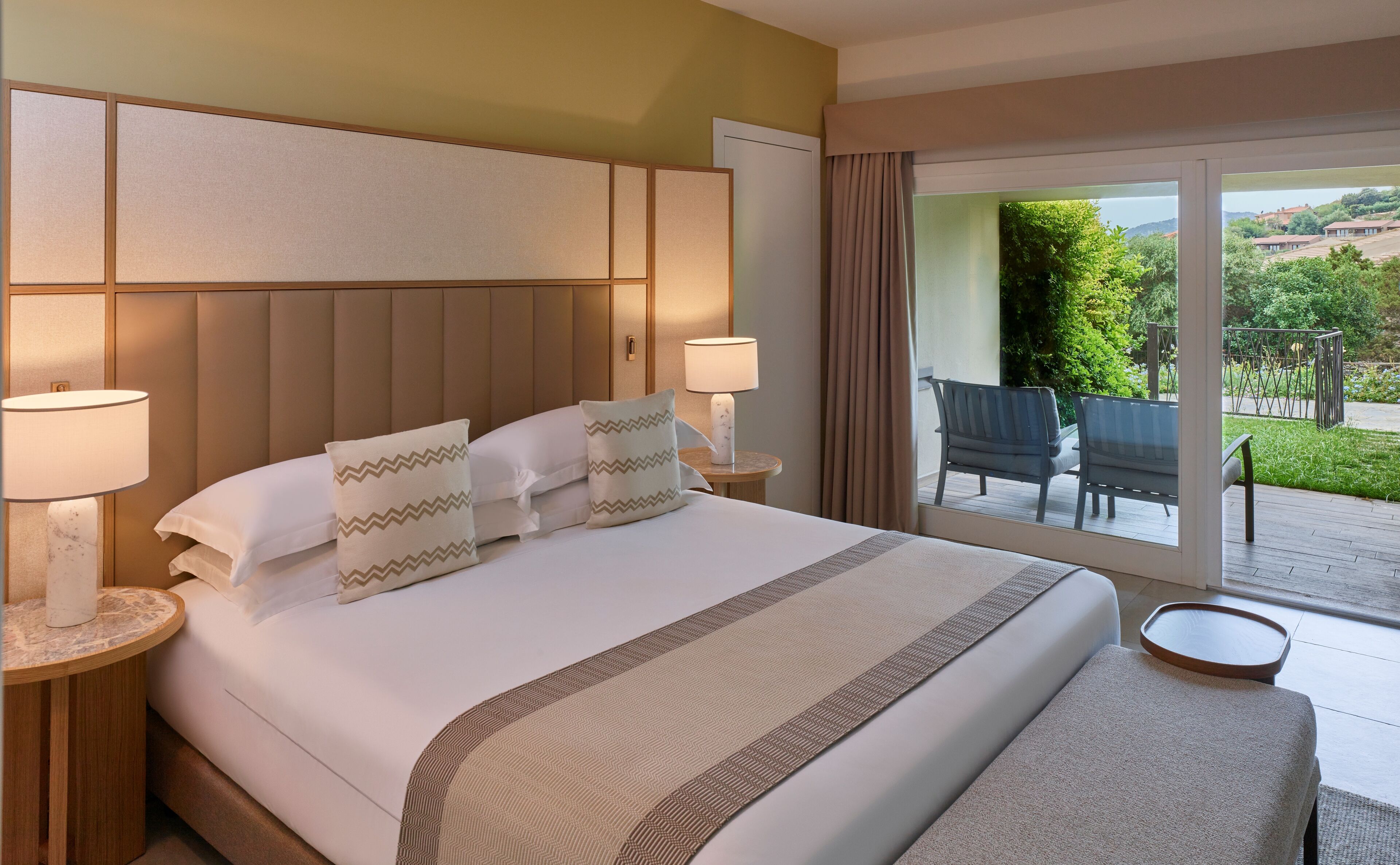 Minibar, cortinas blackout, wifi gratis y ropa de cama 
