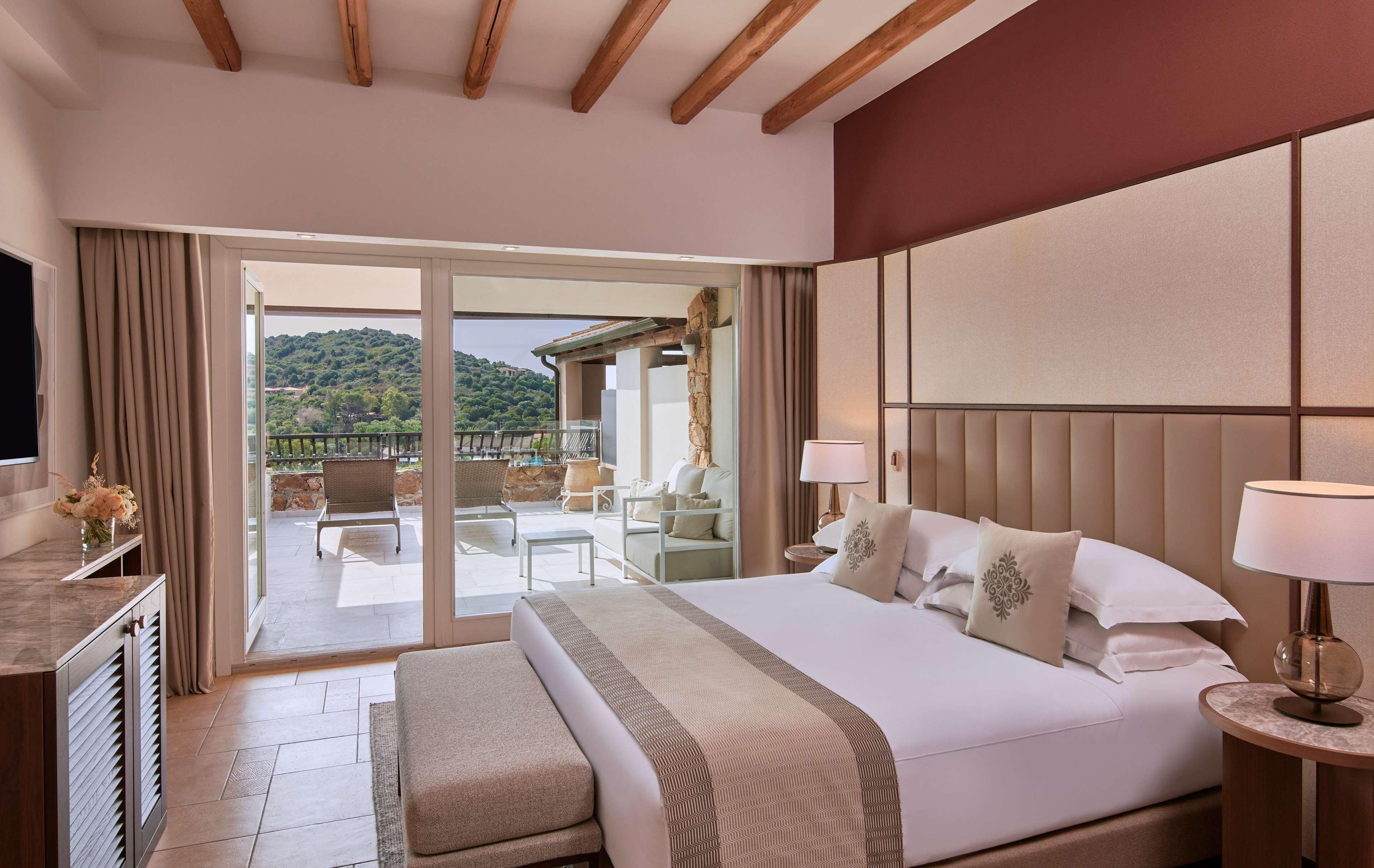 Minibar, cortinas blackout, wifi gratis y ropa de cama 