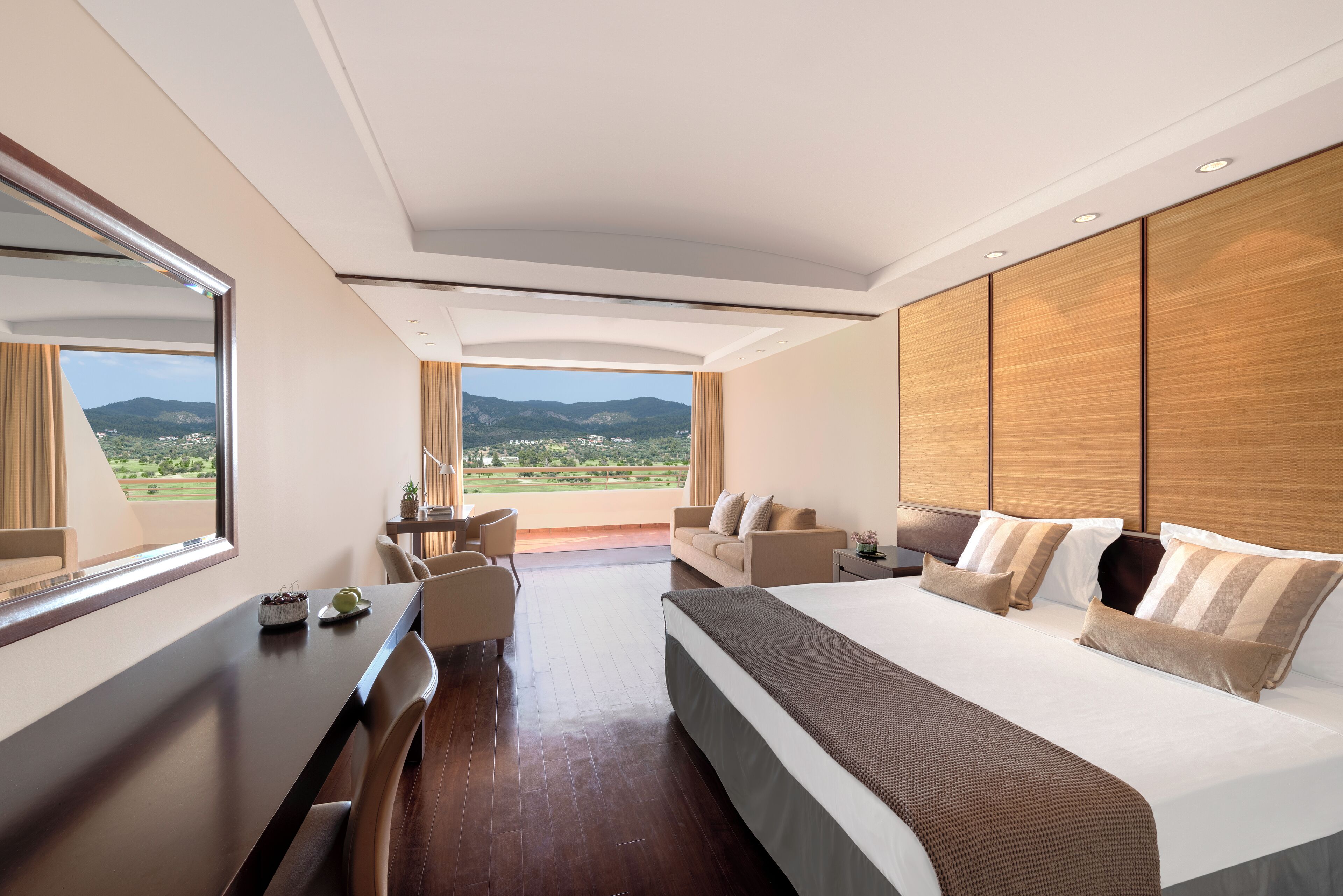 Junior Suite, Golf View | Premium bedding, minibar, in-room safe, desk