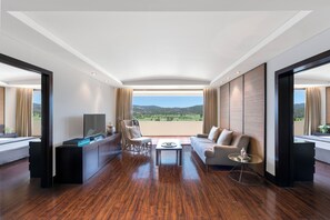 Grand Suite 2 Bedroom Golf View