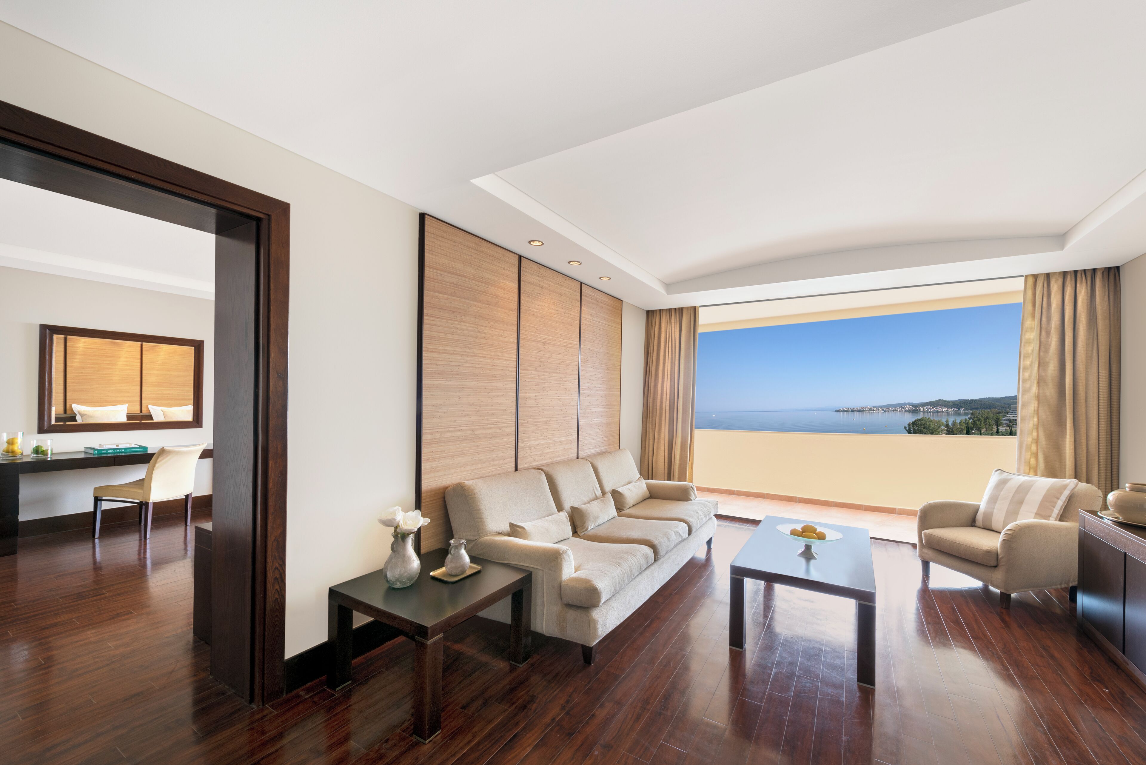 Premium bedding, minibar, in-room safe, desk