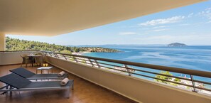 Royal Suite (Sea or Marina View) | Balcony view