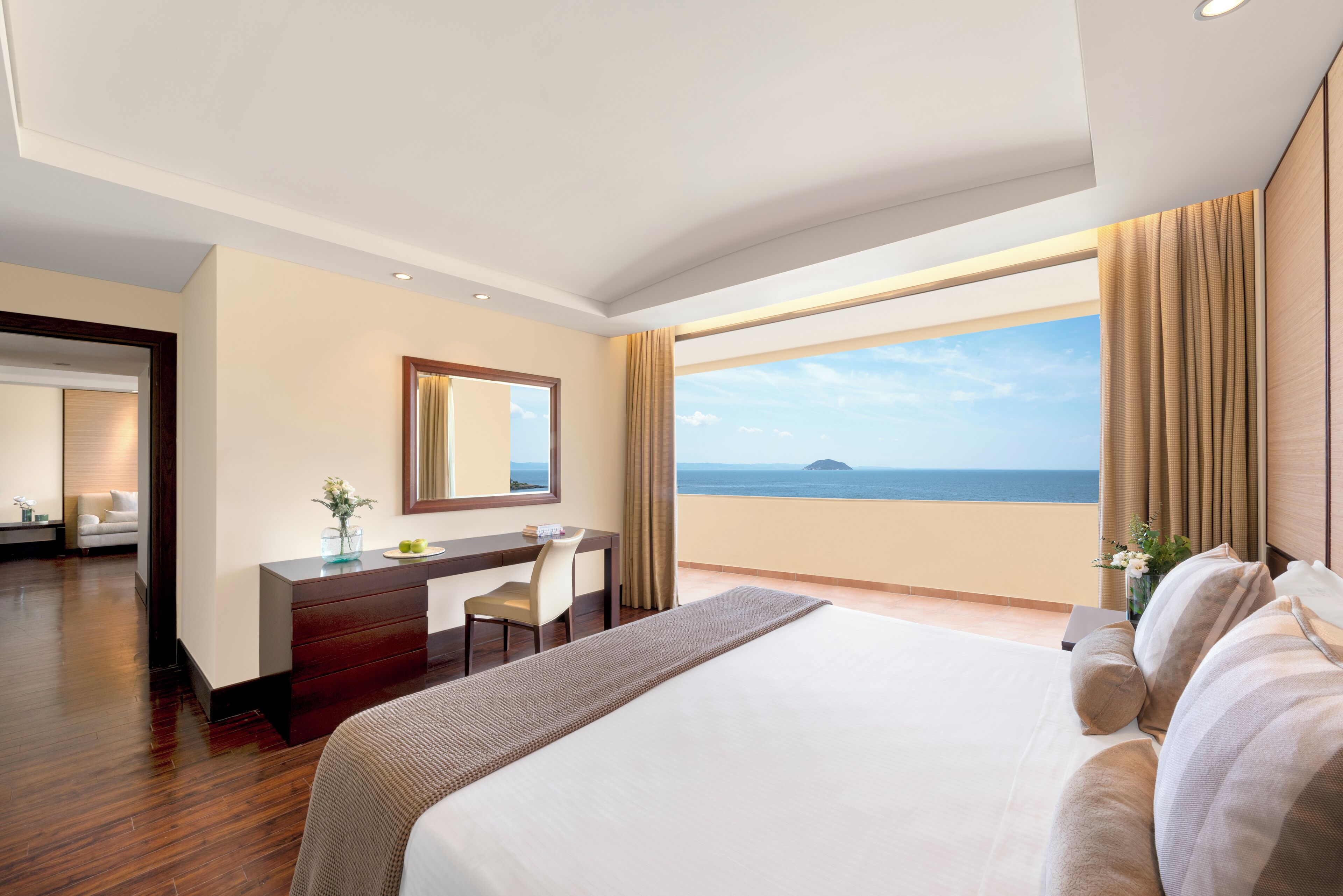 Superior Suite (Sea or Marina View) | Premium bedding, minibar, in-room safe, desk
